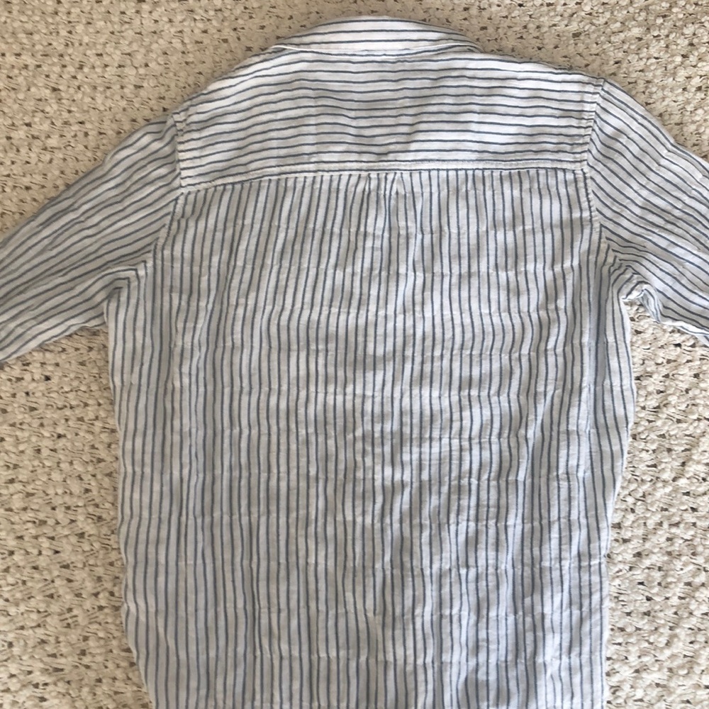 Universal Thread button down top - Picture 3 of 3
